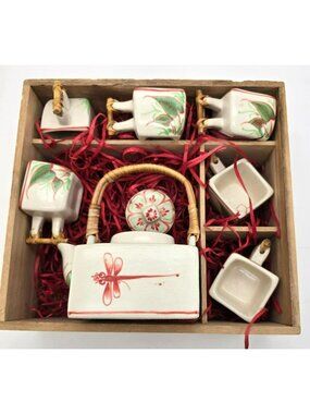 Vintage Ceramic Teapot Set Floral Dragonfly Design With Bamboo Handle je172